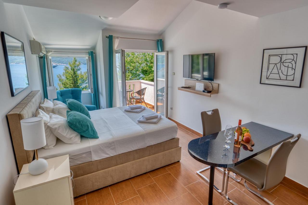 Apartment Elegant Kotor Luaran gambar